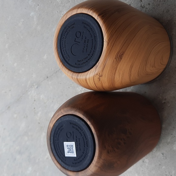 2 Gorgeous wood grain 10oz Corkcicle cups with lids🤩 - Picture 3 of 3